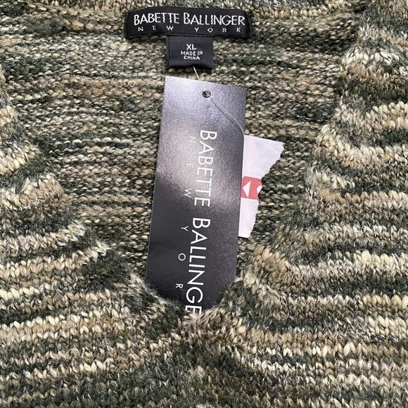 Babette Ballinger New York women’s knit sweater with fringed shawl color green - Picture 3 of 4
